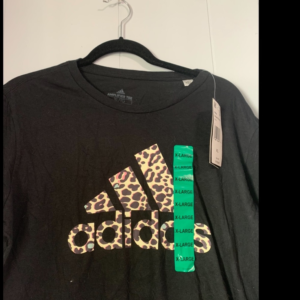 Adidas t shirt